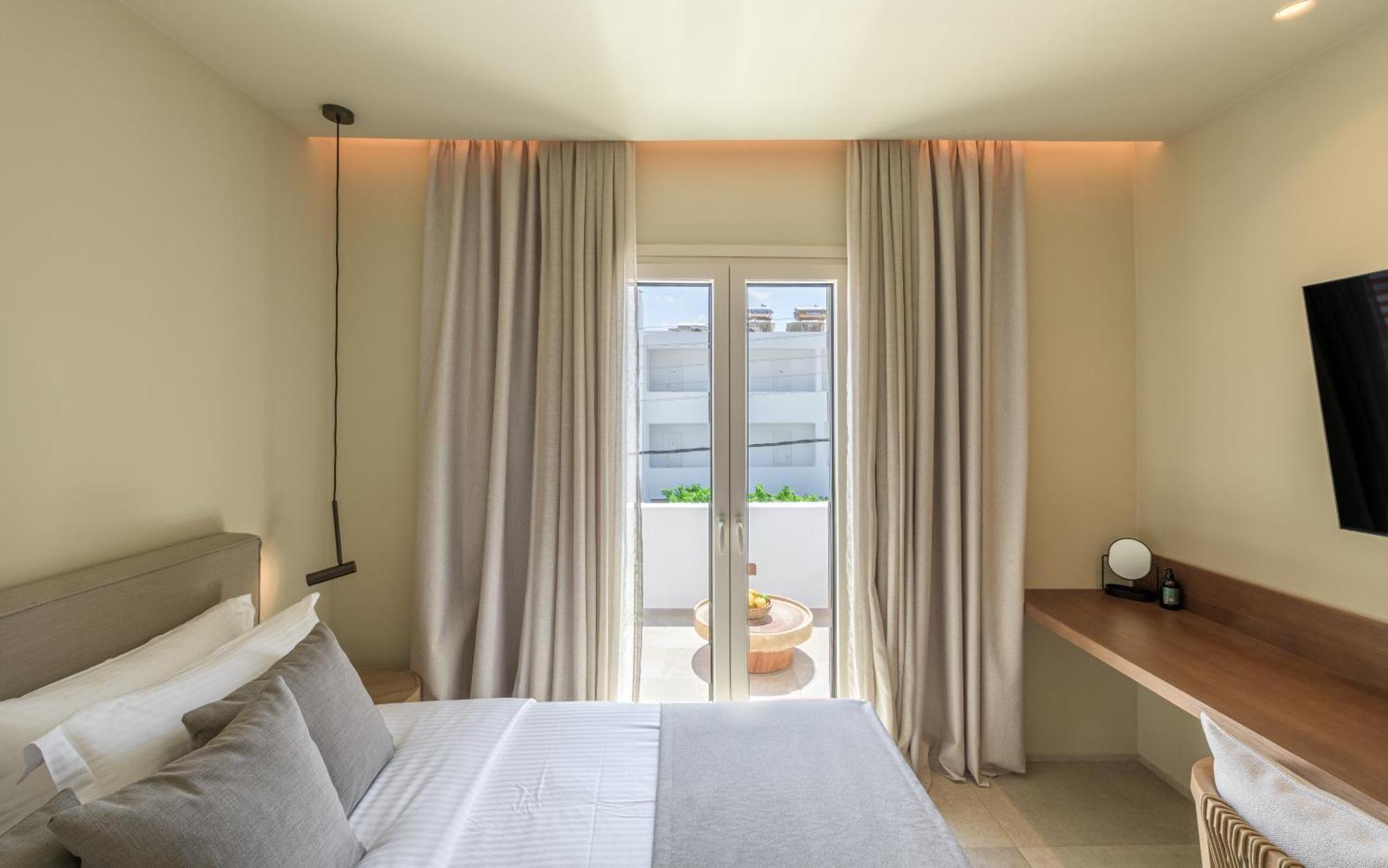 Hotel Eleni Adamantas  Zewnętrze zdjęcie